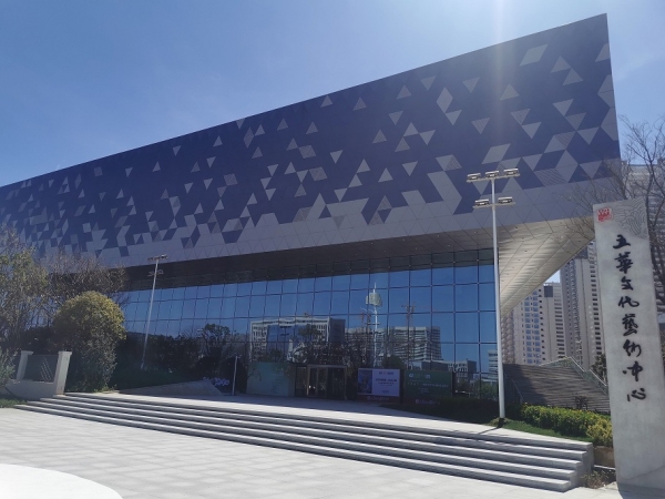 五華區體育館鋼化玻璃